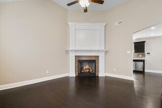 1842 Macarther Way in Clarksville, TN - Building Photo - Building Photo