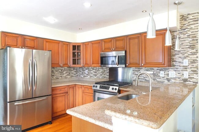 113 N Stone Ridge Dr in Lansdale, PA - Building Photo - Building Photo