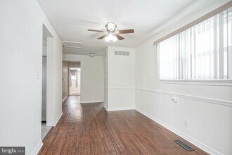 20 Landing Rd in Gloucester Township, NJ - Building Photo - Building Photo