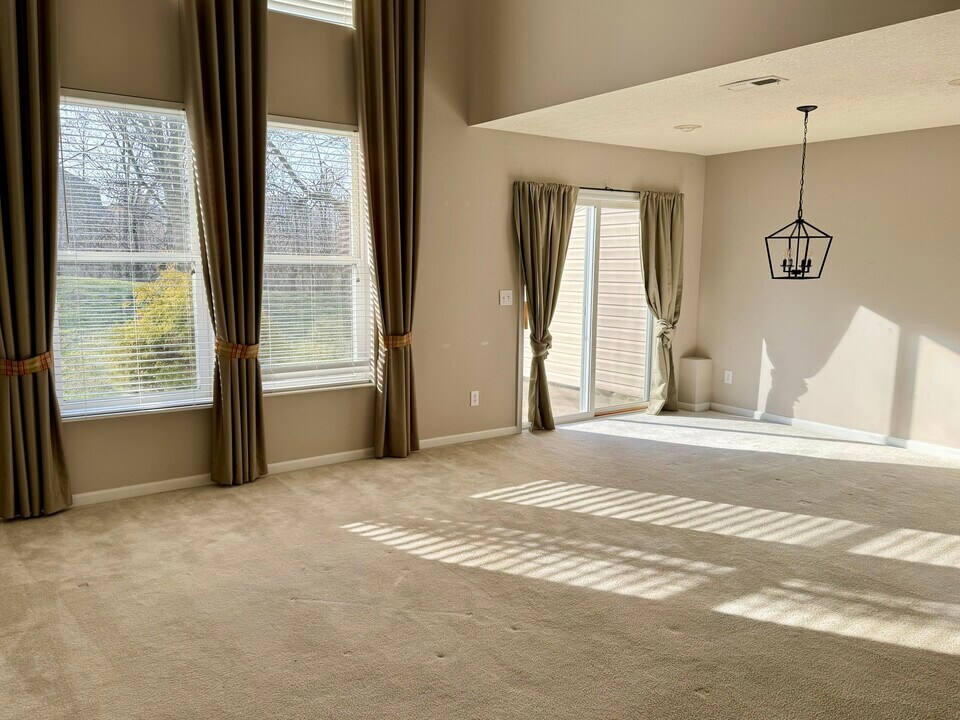 6549 Twin Lakes, Unit Twin Lakes Condo in Mason, OH - Building Photo
