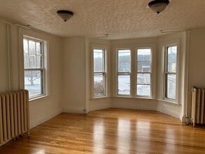 65 Park St in Newport, NH - Building Photo - Building Photo