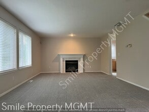 13840 SE 131st Ave in Clackamas, OR - Building Photo - Building Photo