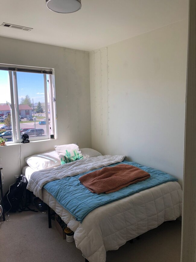 property at 1773 W Kagy Blvd