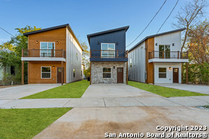 216 Cooper St in San Antonio, TX - Foto de edificio