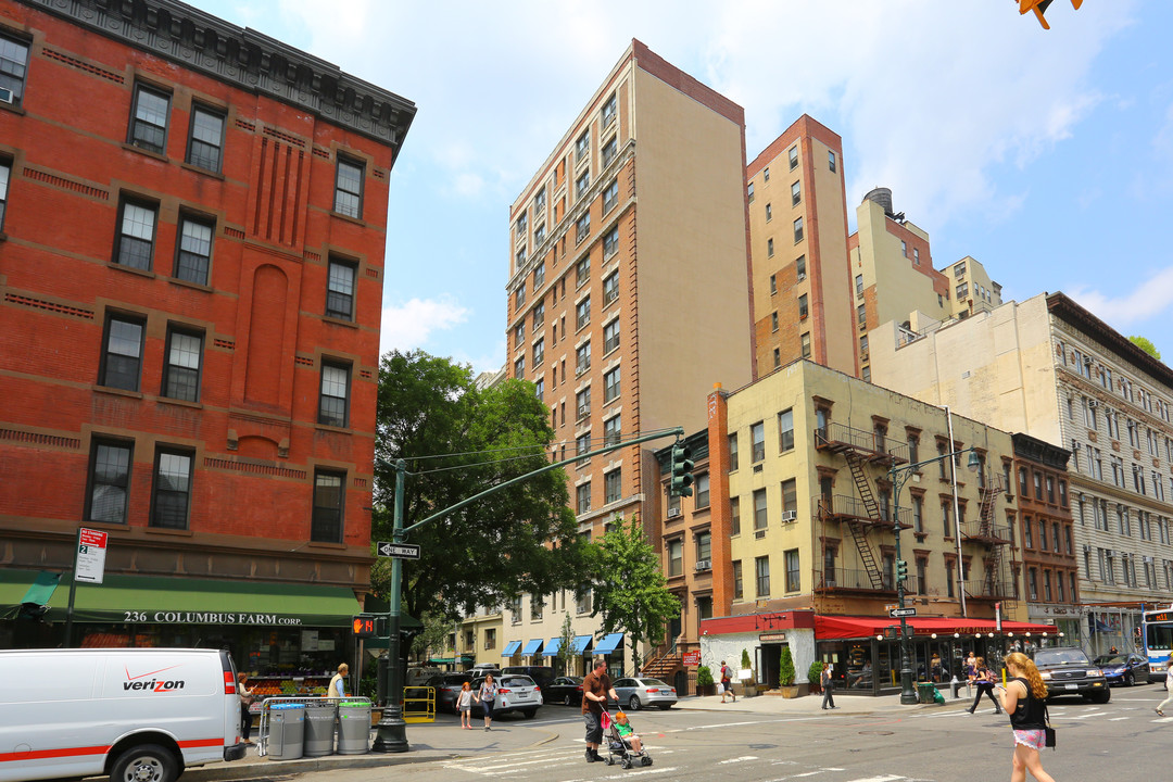 The Hargrave House in New York, NY - Building Photo