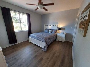 6482 Emerald Dunes Dr in Royal Palm Beach, FL - Building Photo - Building Photo