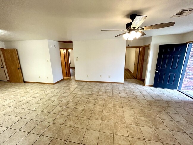 2720 Ryan Rd in Lake Charles, LA - Building Photo - Building Photo