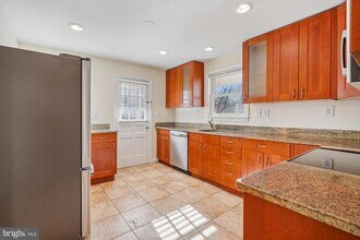 9405 Corsica Dr in Bethesda, MD - Building Photo - Building Photo