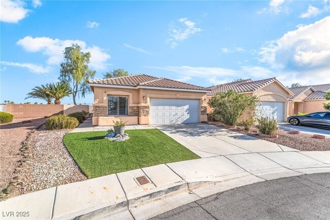 1034 Silver Stone Way in Las Vegas, NV - Building Photo - Building Photo