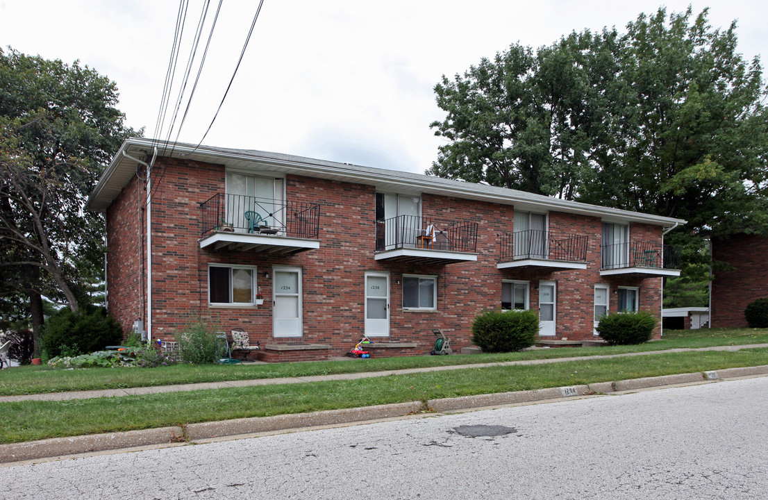 1234-1250 Cliffside St in Cuyahoga Falls, OH - Building Photo