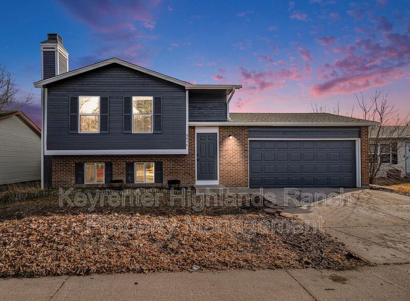 8438 Sandreed Cir in Parker, CO - Building Photo