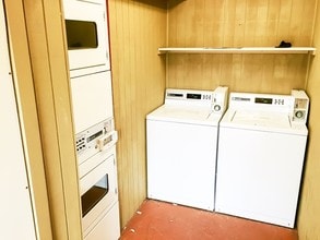 Villas at the Palms in Baytown, TX - Building Photo - Interior Photo