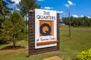 The Q's at Towne Oaks Apartments