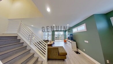 664 Wedge in Costa Mesa, CA - Building Photo - Building Photo