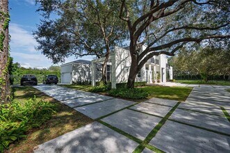 6355 SW 114th St in Pinecrest, FL - Building Photo - Building Photo