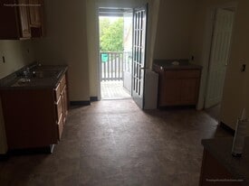 354 Shirley St, Unit 3 in Winthrop, MA - Building Photo