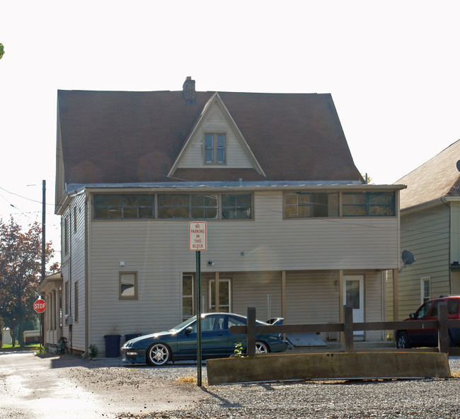 539 W Main St in Bloomsburg, PA - Building Photo - Building Photo