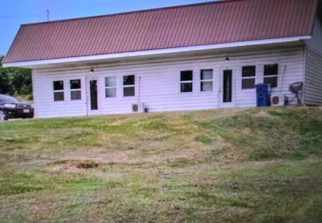 1259 N Business 49, Unit A in Neosho, MO - Foto de edificio - Building Photo