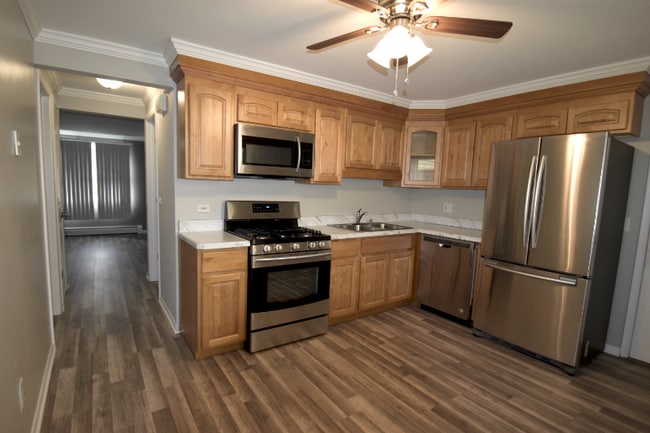 1469 Ashland Ave in Des Plaines, IL - Building Photo - Building Photo