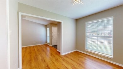 304 Amherst Ct in College Station, TX - Building Photo - Building Photo