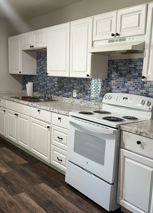 property at 217 W Hudson St
