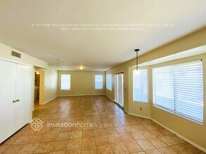 1538 E Hearne Way in Gilbert, AZ - Foto de edificio - Building Photo