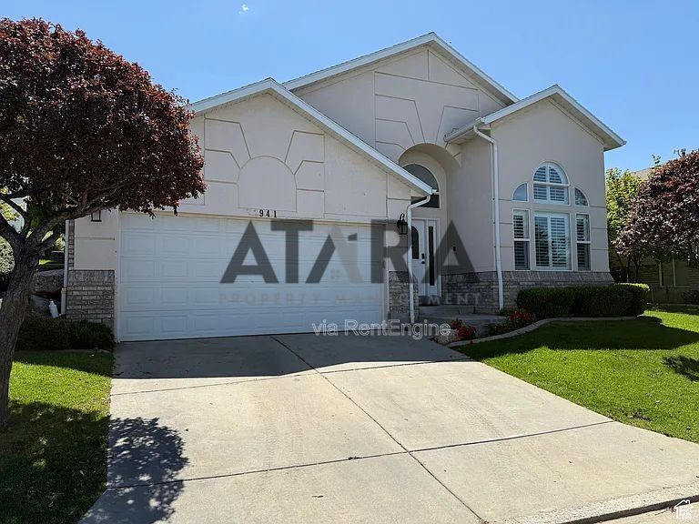 941 Fremont Rd in Bountiful, UT - Foto de edificio