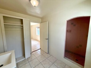 631 33rd St in West Palm Beach, FL - Building Photo - Building Photo