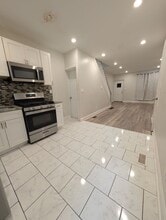 1327 N Wanamaker St in Philadelphia, PA - Building Photo - Building Photo