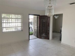 2814 SW 7th St in Miami, FL - Building Photo - Building Photo