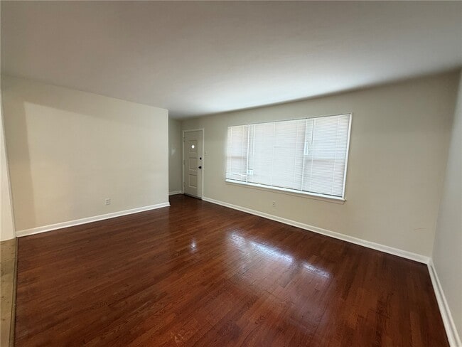 854 Loekes Dr in Florissant, MO - Building Photo - Building Photo