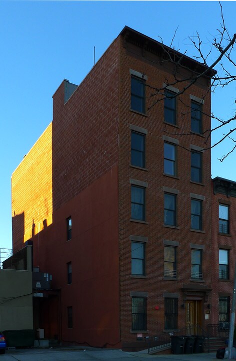 660 Dean St in Brooklyn, NY - Foto de edificio