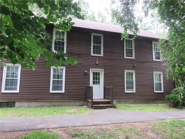 239 Old Farms Rd in Avon, CT - Building Photo - Building Photo