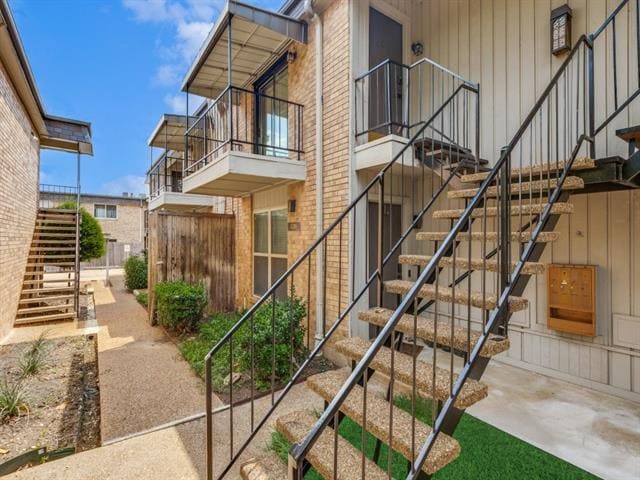 property at 10216 Regal Oaks Dr