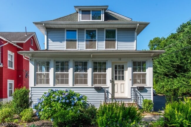 property at 12 Lansing Pl