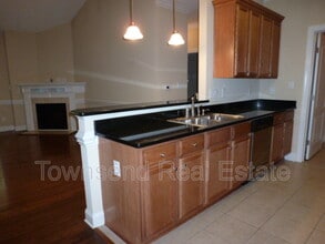 210 Fountainhead Ln in Fayetteville, NC - Building Photo - Building Photo