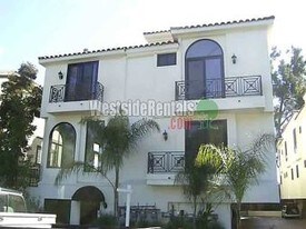 4328 Gentry Ave