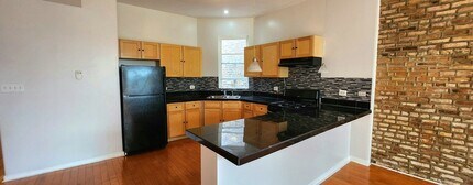 4609 S Vincennes Ave, Unit # M2217 in Chicago, IL - Building Photo - Building Photo