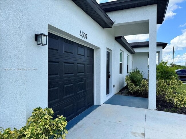 4509 21st St SW in Lehigh Acres, FL - Building Photo - Building Photo