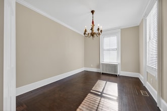 333 Park Ave, Unit 4 parkview terrace in Huntington, NY - Building Photo - Building Photo