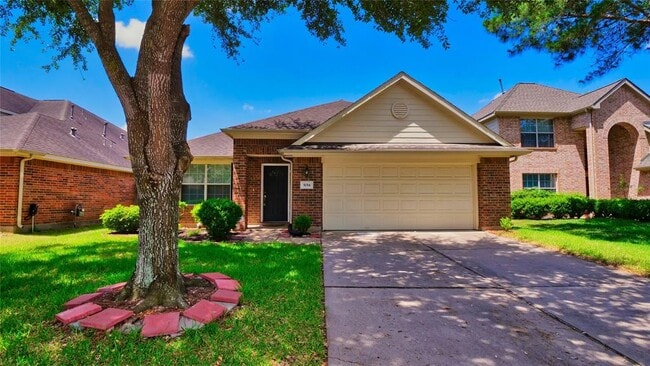property at 5014 Moss Garden Ln
