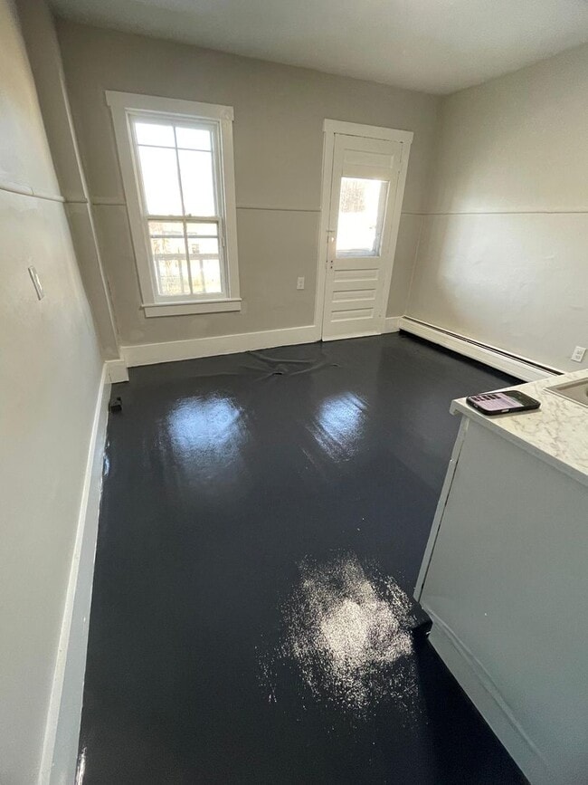 625 E 4th St in Mount Carmel, PA - Building Photo - Building Photo