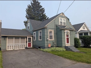 311 Raphael Ave in Syracuse, NY - Foto de edificio - Building Photo