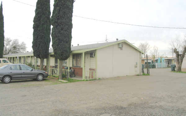 California Trailer Court in Modesto, CA - Foto de edificio - Building Photo