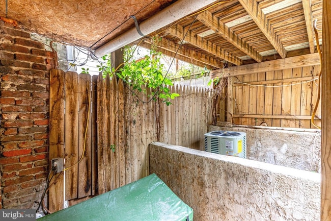 222 Florida Ave NW in Washington, DC - Building Photo - Building Photo