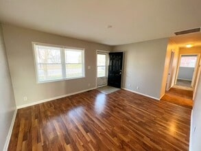 3931 Arquette Dr in Indianapolis, IN - Foto de edificio - Building Photo