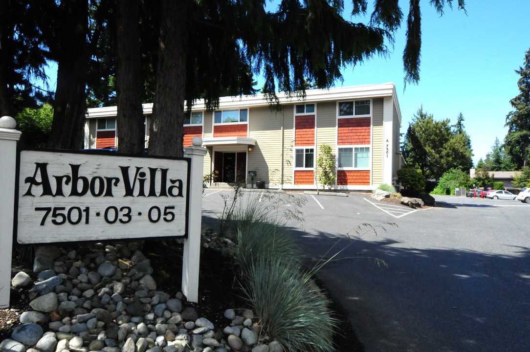 Arbor Villa Apartments in Edmonds, WA - Foto de edificio