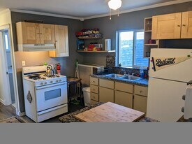 4614 SE 67th Ave, Unit 3 in Portland, OR - Building Photo