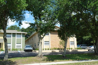 Stetson Cove Apartments in DeLand, FL - Building Photo - Building Photo