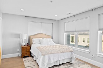 540 E 3rd St, Unit 2BD Southie Wicked CLEAN in Boston, MA - Foto de edificio - Building Photo